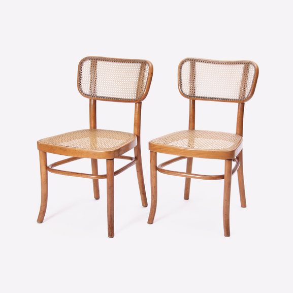 Dvě židle model No 811
