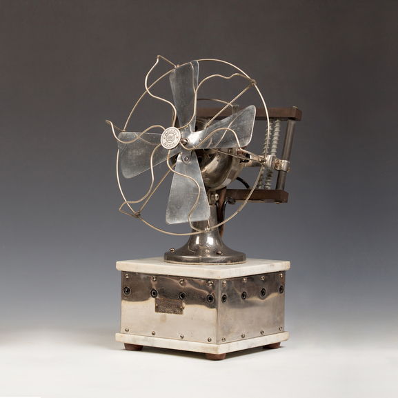 Ventilátor s Ionizátorem