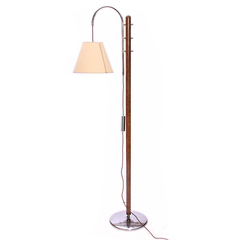 Podlahová lampa se závažovým mechanizmem