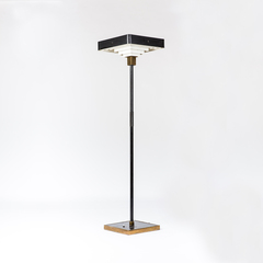 Podlahová lampa – hotel Alcron