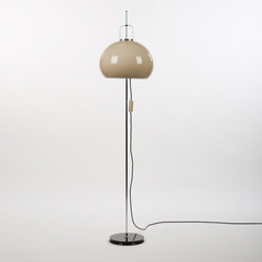Podlahová lampa 
