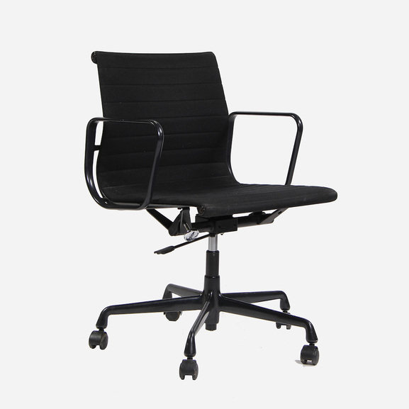 Kancelářské křeslo – Aluminium  Chair EA 117