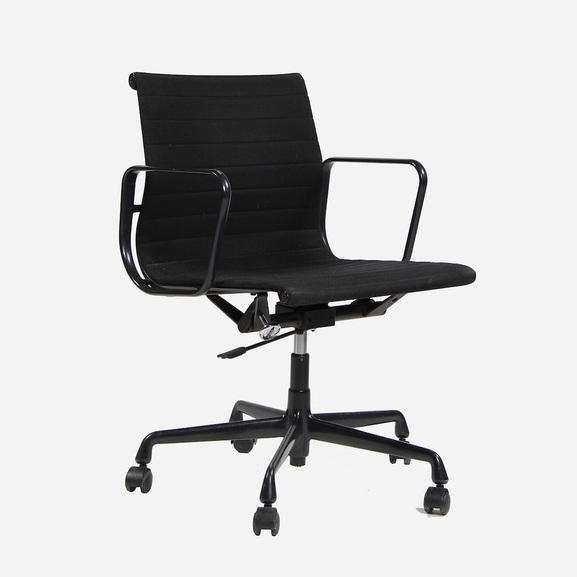 Kancelářské křeslo – Aluminium  Chair EA 117