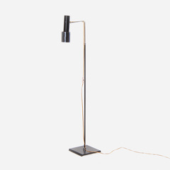Podlahová výsuvná lampa