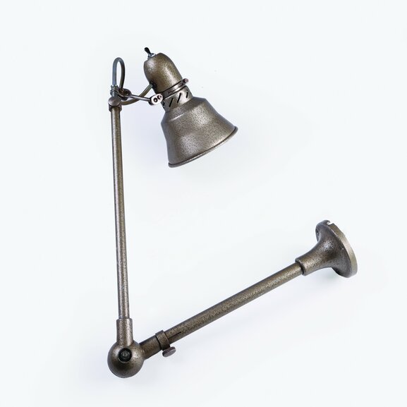 Teleskopická průmyslová lampa